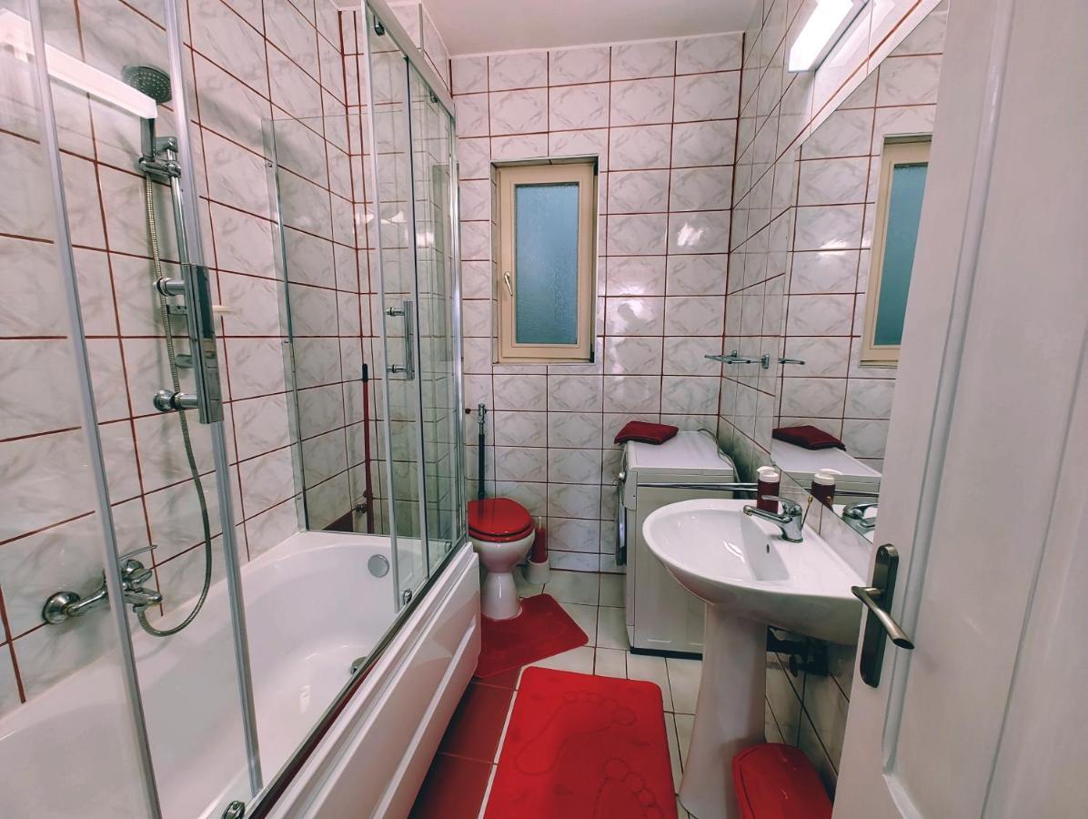 Ten'S Apartment - Spatios Si Linistit Cluj-Napoca Esterno foto